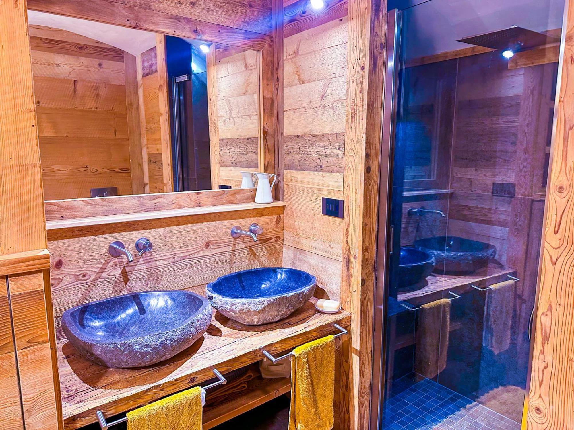 Joivy Modern Family Chalet With Stunning Mountain Views Champoluc Exterior photo